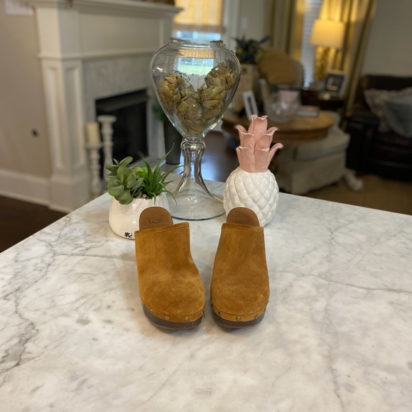 UGG Shoes - 💛UGG MARSALIS CLOG!